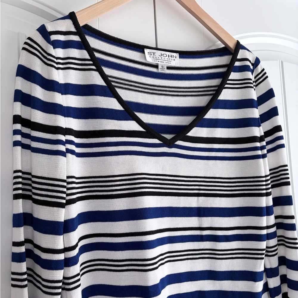 St. John Collection Striped V Neck Long Sleeve Top Bell Cuffs Women's Size 10 - Picture 2 of 8